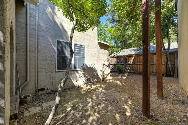 3717 M St, Sacramento, CA 95816