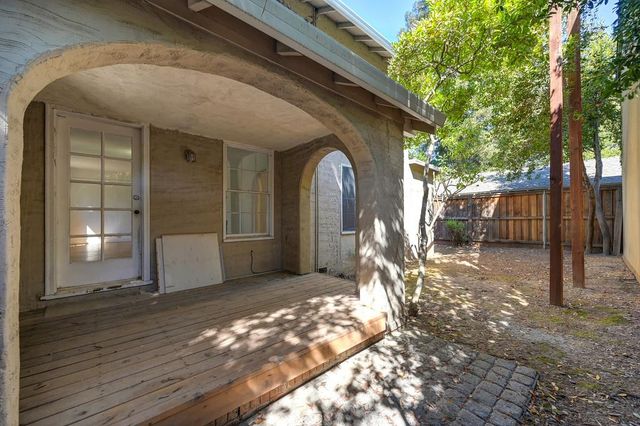 3717 M St, Sacramento, CA 95816