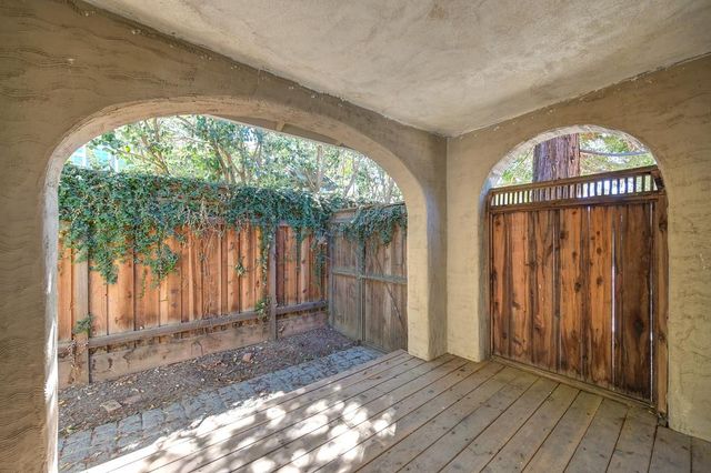 3717 M St, Sacramento, CA 95816