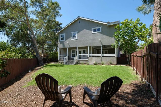 10128 Golden Oaks Avenue, Los Angeles, CA 91042