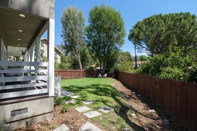 10128 Golden Oaks Avenue, Los Angeles, CA 91042