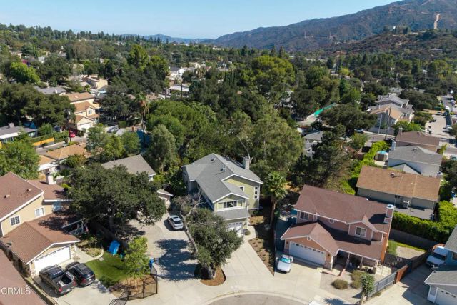 10128 Golden Oaks Avenue, Los Angeles, CA 91042