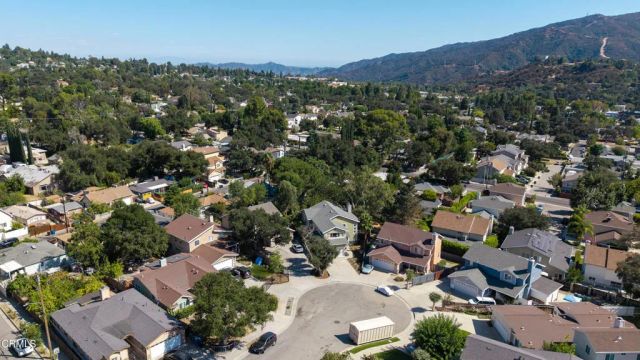 10128 Golden Oaks Avenue, Los Angeles, CA 91042