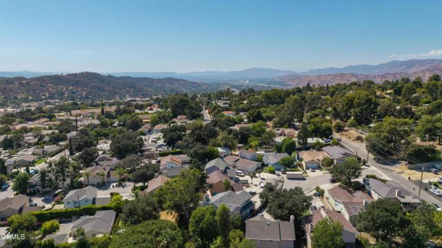 10128 Golden Oaks Avenue, Los Angeles, CA 91042