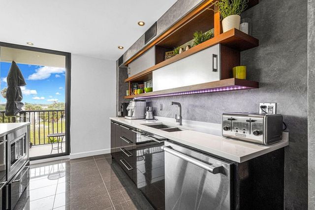 1350 River Reach Drive 417, Fort Lauderdale, FL 33315