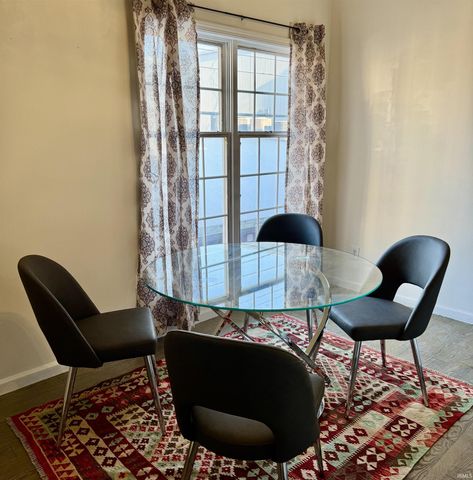 111 E 6th St Apt E, Bloomington, IN 47408