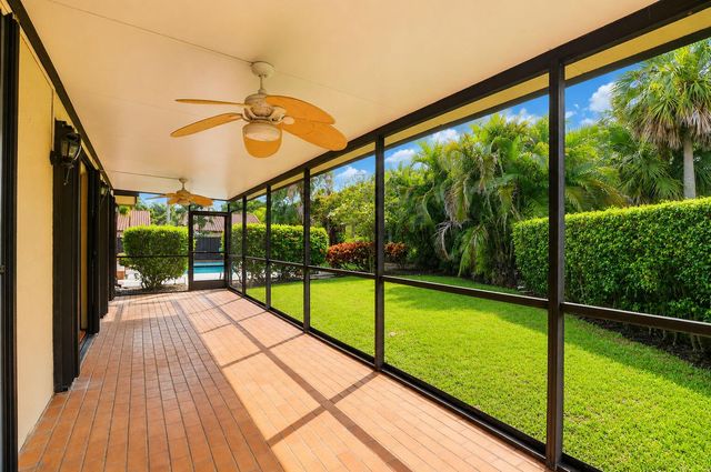 21718 San Simeon Circle, Boca Raton, FL 33433