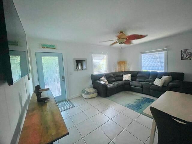 629 SE 4th Avenue, Delray Beach, FL 33483