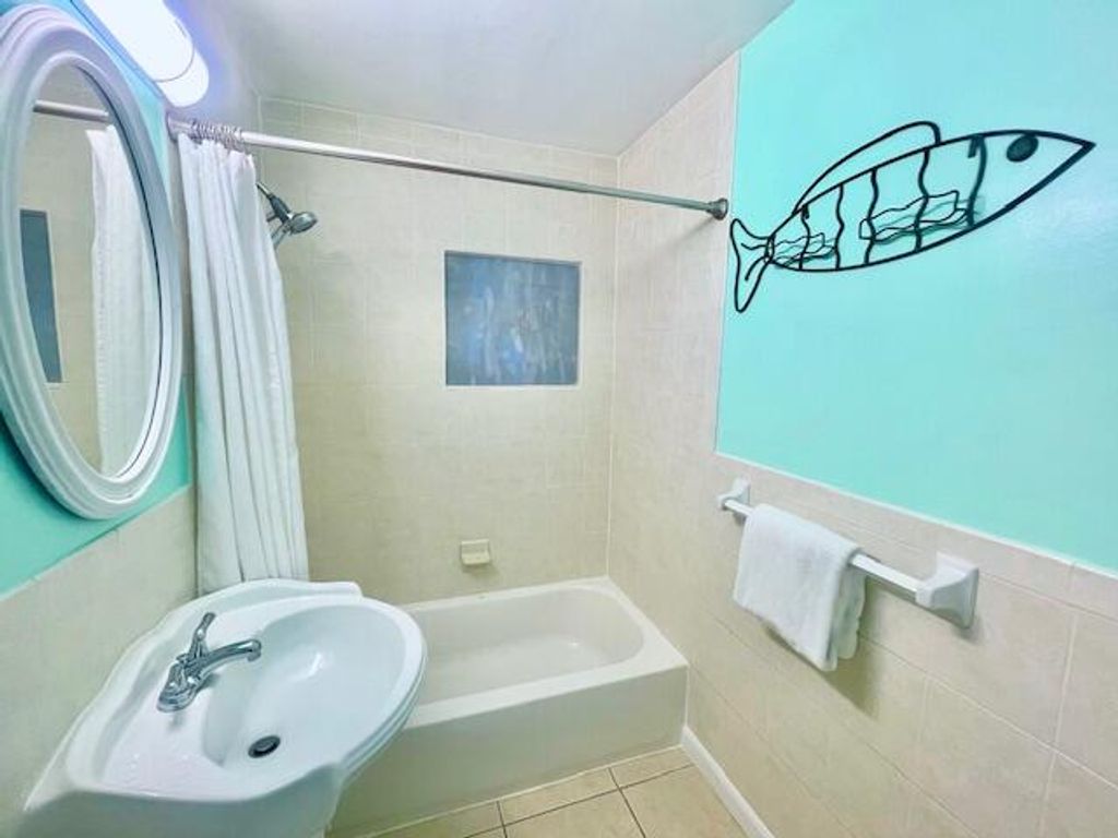 Image 14 of property listing at 629 SE 4th Avenue, Delray Beach, FL 33483