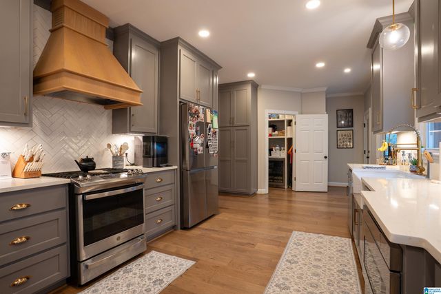 412 STILL OAKS CIRCLE, Trussville, AL 35173