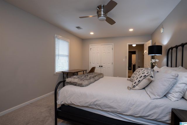 412 STILL OAKS CIRCLE, Trussville, AL 35173