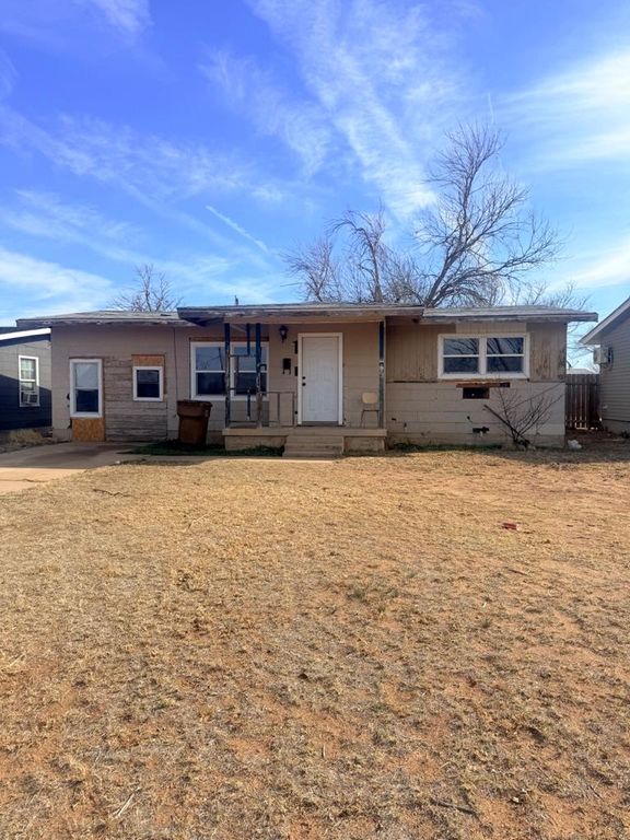 607 McEwen, Big Spring, TX 79720
