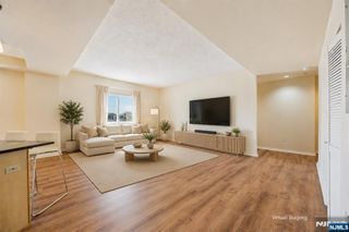 399 11th Street 301, Palisades Park, NJ 07650