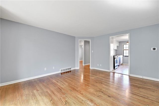 1114 W 46TH Street 2, Kansas City, MO 64111