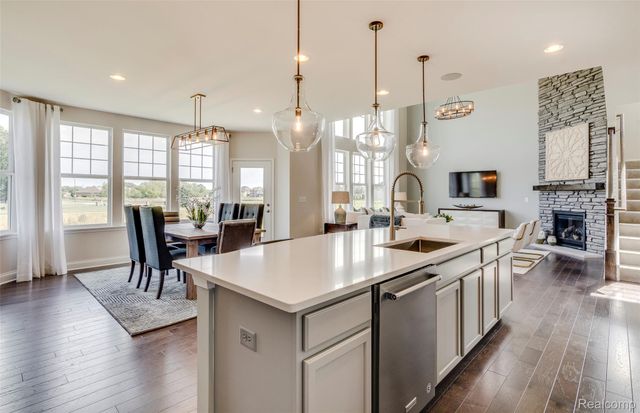 6352 Marsh Road, Pittsfield Charter Township, MI 48197