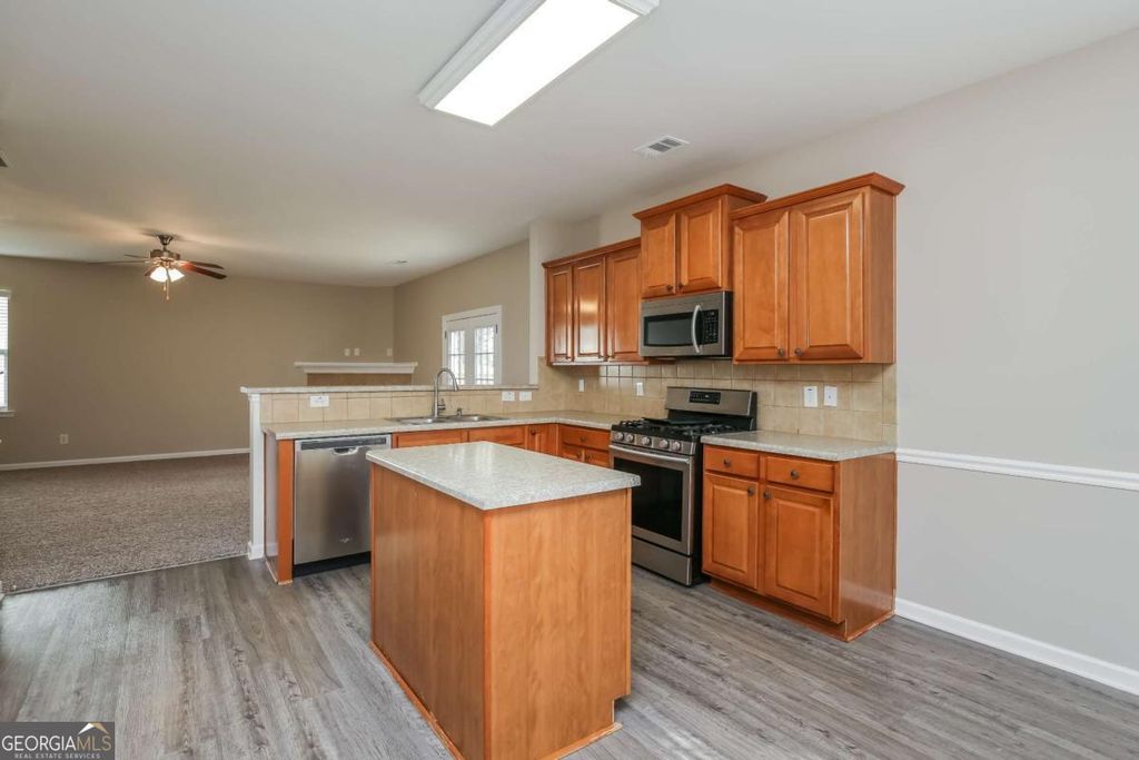 4121 Village Preserv Way, Gainesville, GA 30507