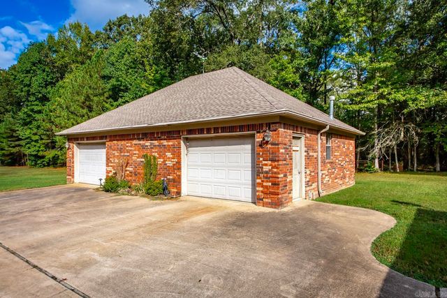 1560 Lawson Oaks Drive, Little Rock, AR 72210