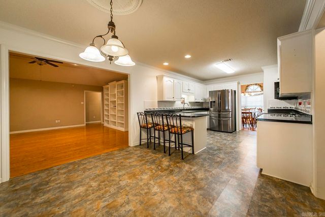 1560 Lawson Oaks Drive, Little Rock, AR 72210