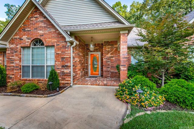 1560 Lawson Oaks Drive, Little Rock, AR 72210