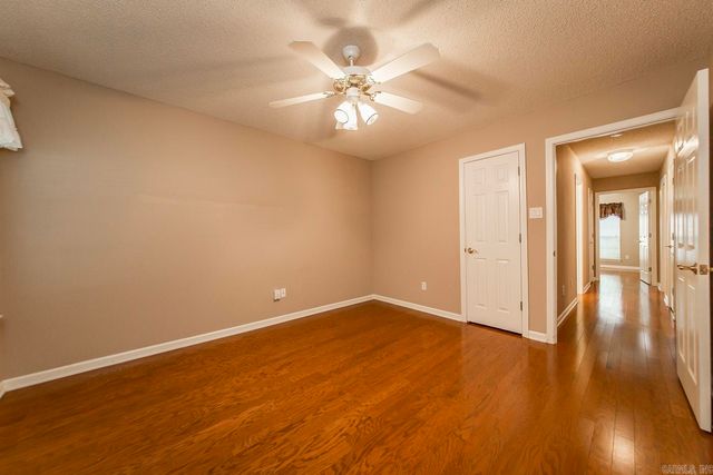 1560 Lawson Oaks Drive, Little Rock, AR 72210