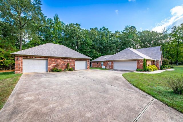 1560 Lawson Oaks Drive, Little Rock, AR 72210