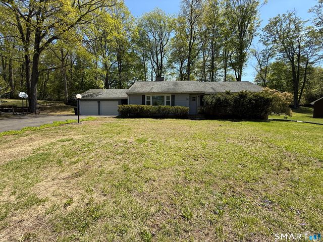 35 Preston Drive, Meriden, CT 06450