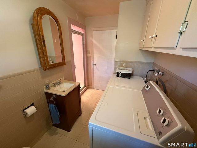 35 Preston Drive, Meriden, CT 06450