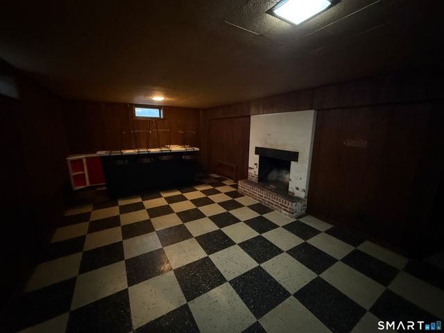 35 Preston Drive, Meriden, CT 06450