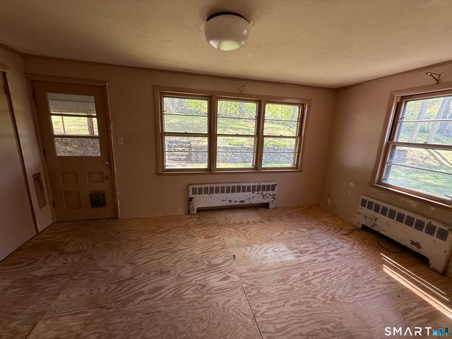 35 Preston Drive, Meriden, CT 06450