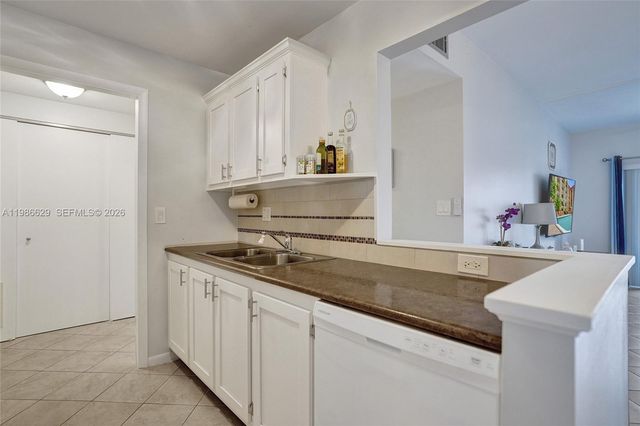 400 N Riverside Dr 503, Pompano Beach, FL 33062