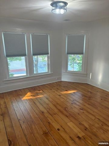 20 Maple Street, Ramsey, NJ 07446
