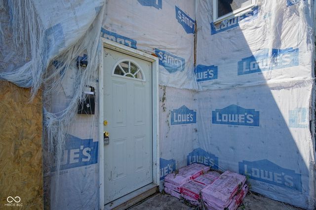 2209 Noble Street, Anderson, IN 46016