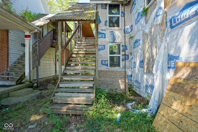 2209 Noble Street, Anderson, IN 46016