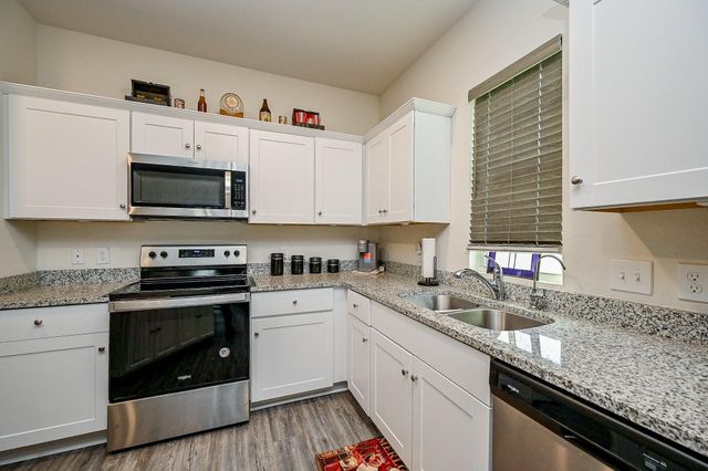 4726 Highland Crest Drive, Richmond, TX 77469