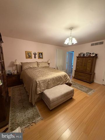 1792 WYNNEWOOD DR, Vineland, NJ 08361