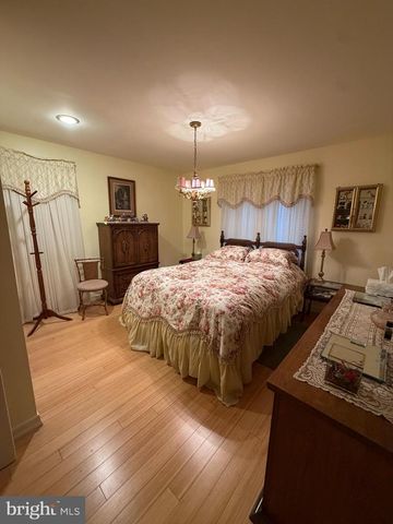 1792 WYNNEWOOD DR, Vineland, NJ 08361