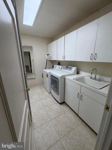 1792 WYNNEWOOD DR, Vineland, NJ 08361