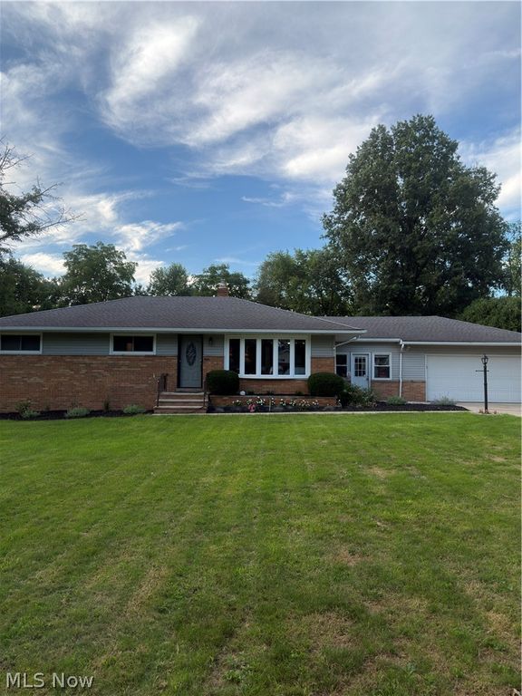 10000 Delsy Drive, North Royalton, OH 44133