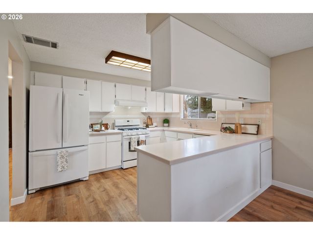 17720 Se COOK St, Milwaukie, OR 97267