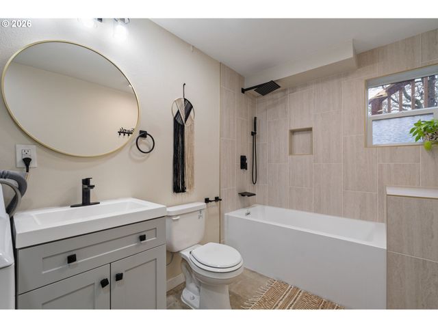 17720 Se COOK St, Milwaukie, OR 97267