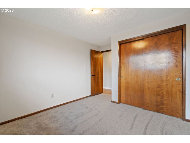 17720 Se COOK St, Milwaukie, OR 97267