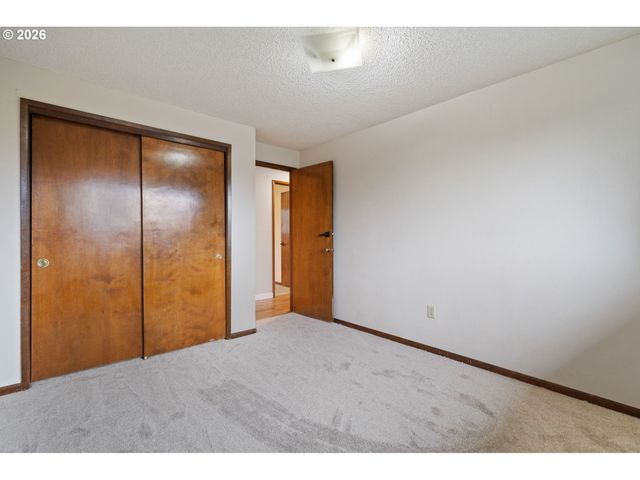 17720 Se COOK St, Milwaukie, OR 97267