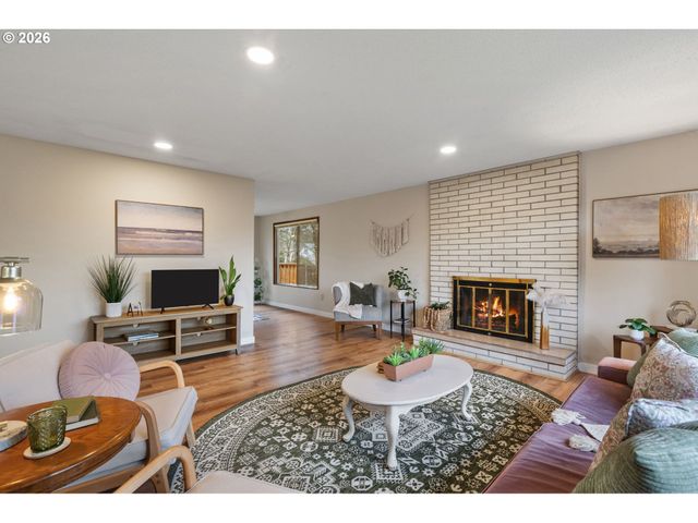 17720 Se COOK St, Milwaukie, OR 97267