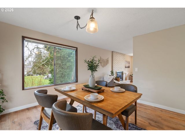 17720 Se COOK St, Milwaukie, OR 97267