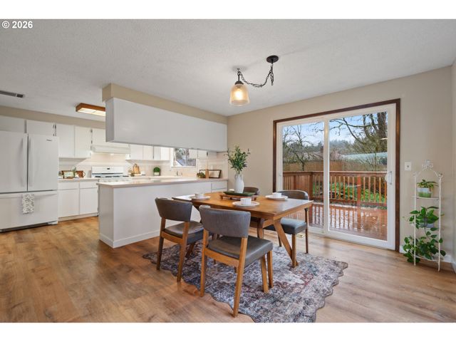 17720 Se COOK St, Milwaukie, OR 97267