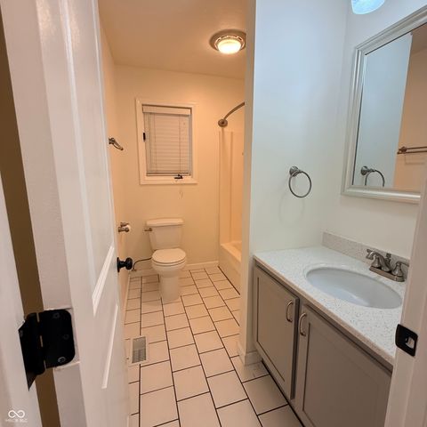 209 Brighton Court, Greenwood, IN 46143