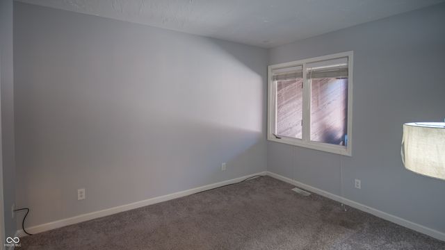 209 Brighton Court, Greenwood, IN 46143