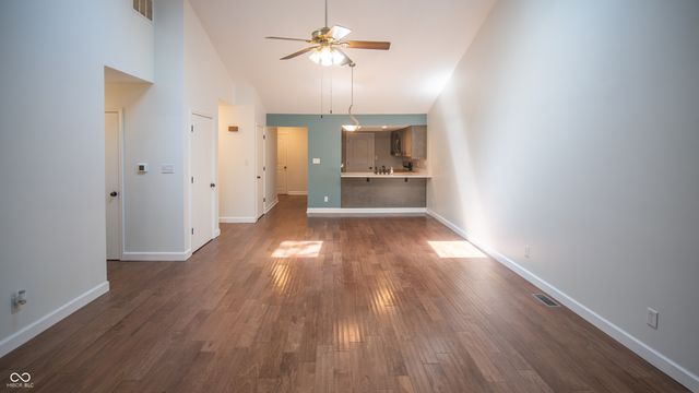 209 Brighton Court, Greenwood, IN 46143