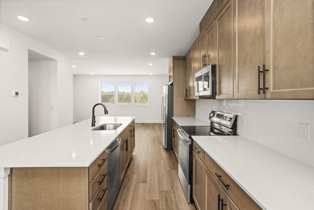 166 Barton Village Boulevard, Lebanon, TN 37090