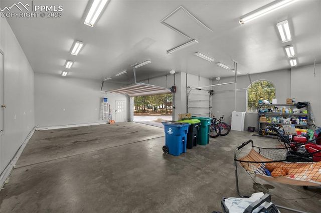 17502 Abert Ridge View, Colorado Springs, CO 80908